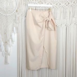 NWT ZARA Knotted Midi Beige Skirt Size M